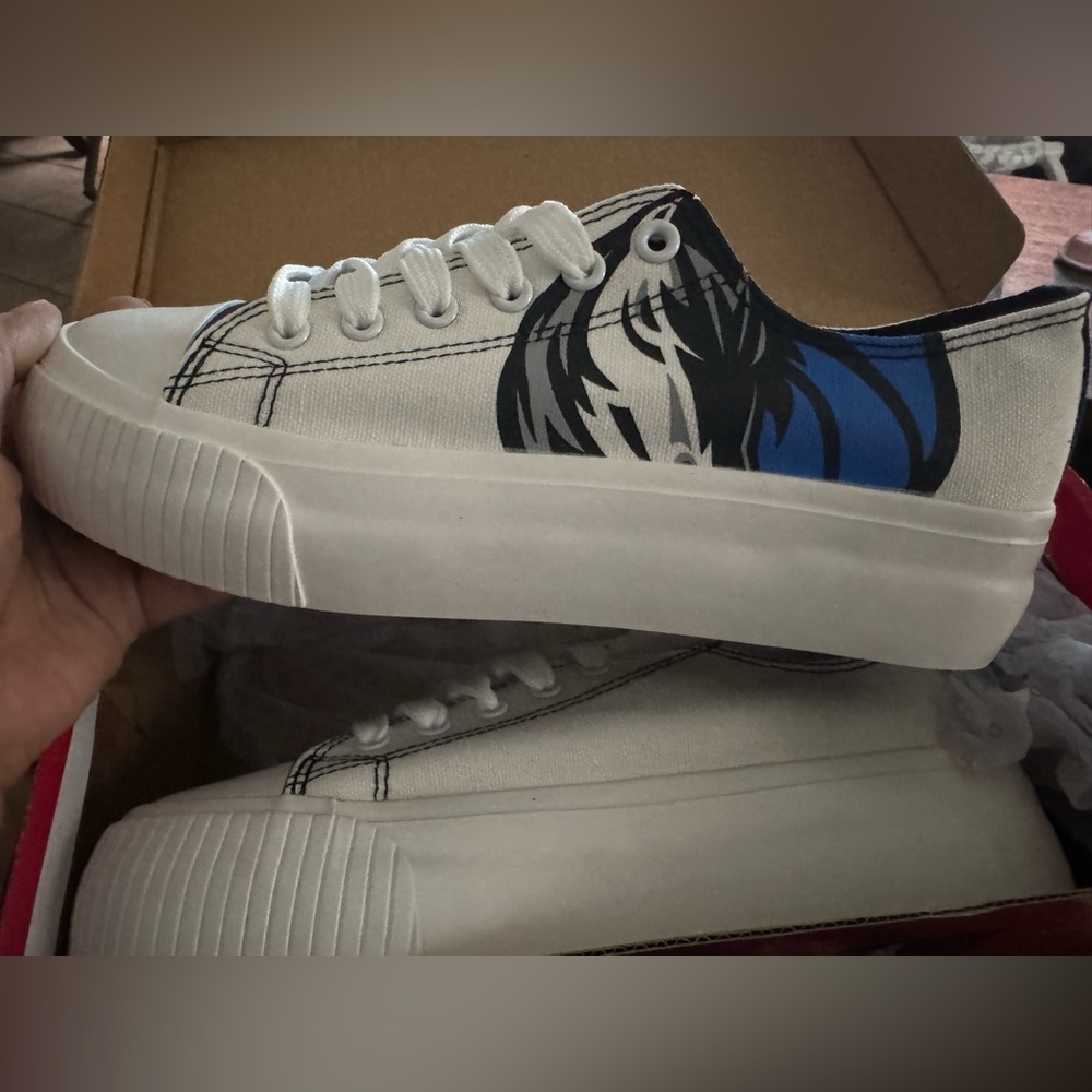 NIB Women's Dallas Mavericks FOCO Platform Canvas Shoes